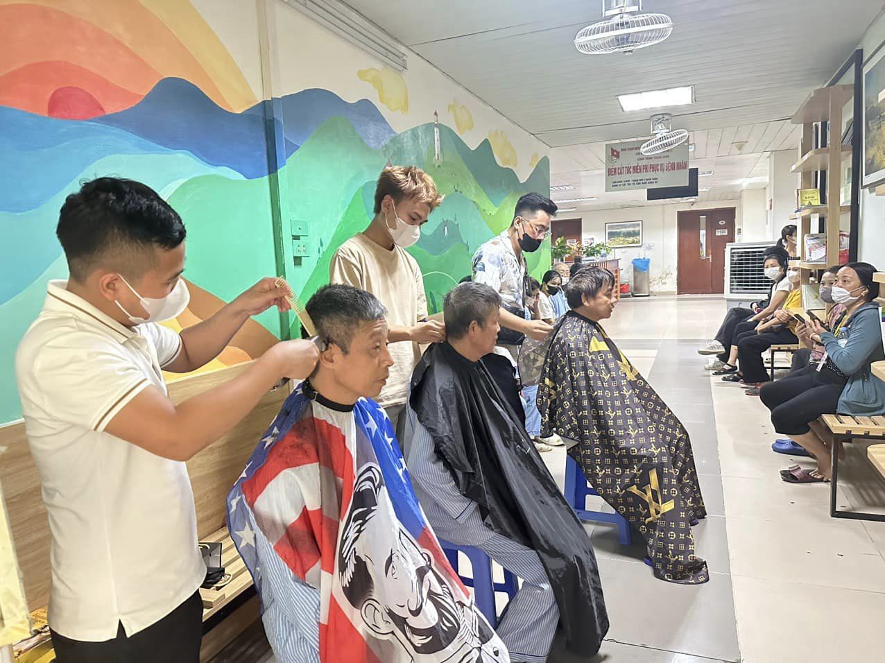 Dịch Vụ Cắt Tóc Tại Bệnh Viện