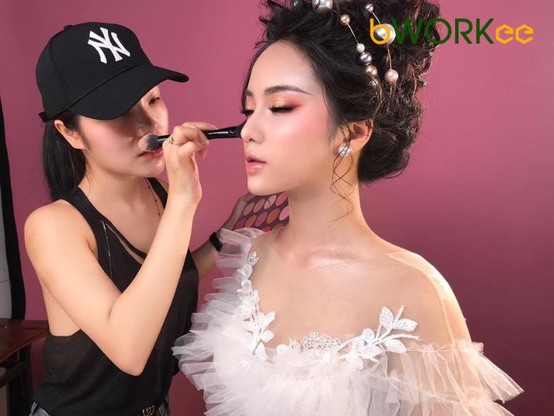 Chuyên Gia Trang Điểm Hạnh Lâm Makeup