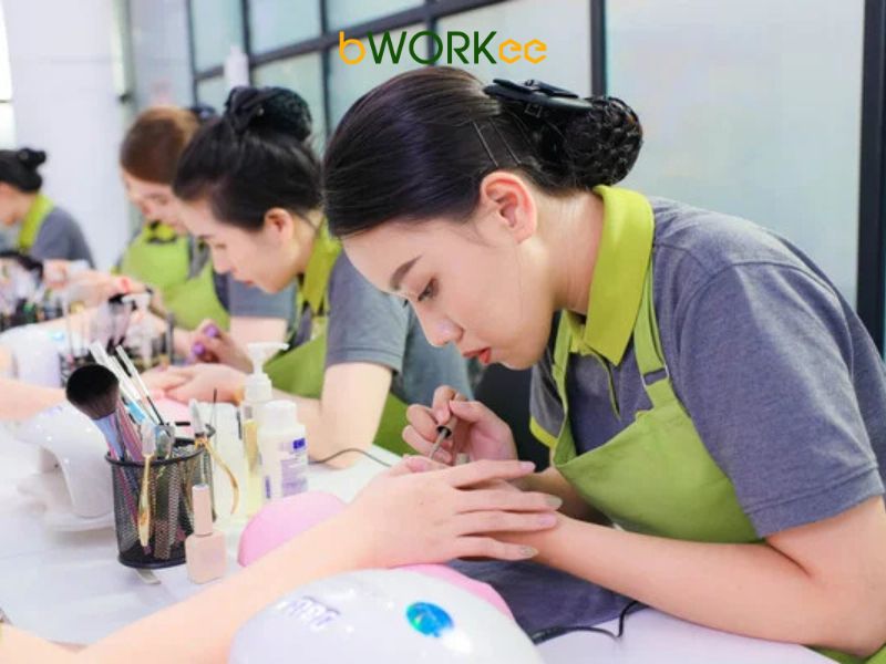 Nail Là Gì? Tìm Hiểu Về Nghề Làm Nail và Các Công Việc Cụ Thể