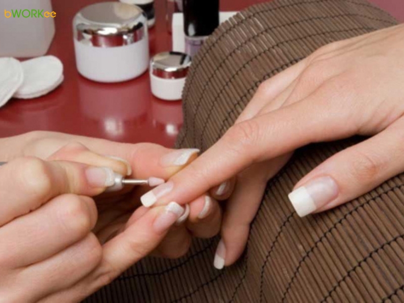 Thợ Tháo Gel Đắp Bột và Phá Bột