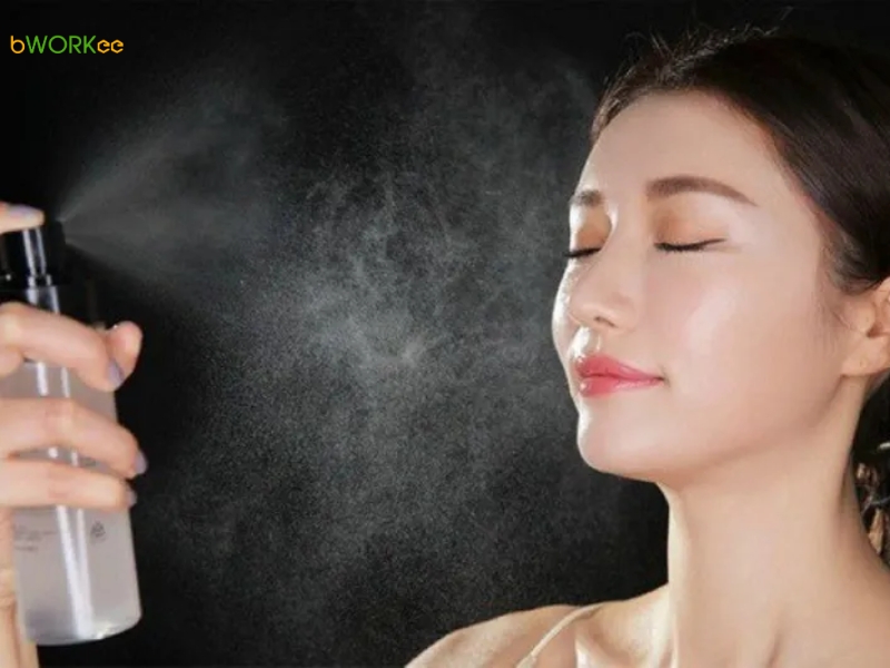 Bước 11: Xịt khoáng