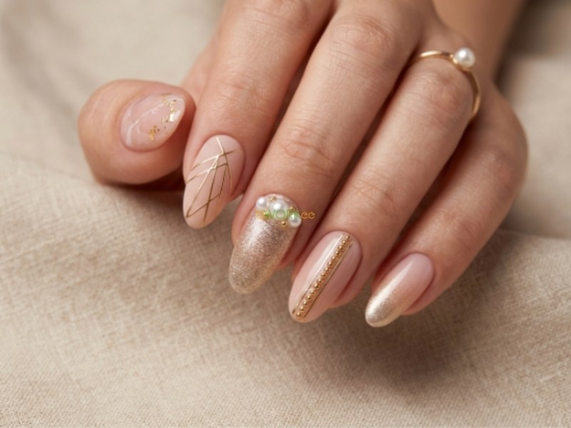 Hướng dẫn đặt lịch làm nail tại gia xã Hóc Môn nhanh chóng