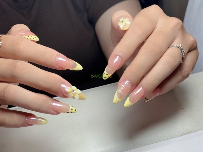 Hướng dẫn đặt lịch l&agrave;m nail tại gia nhanh ch&oacute;ng