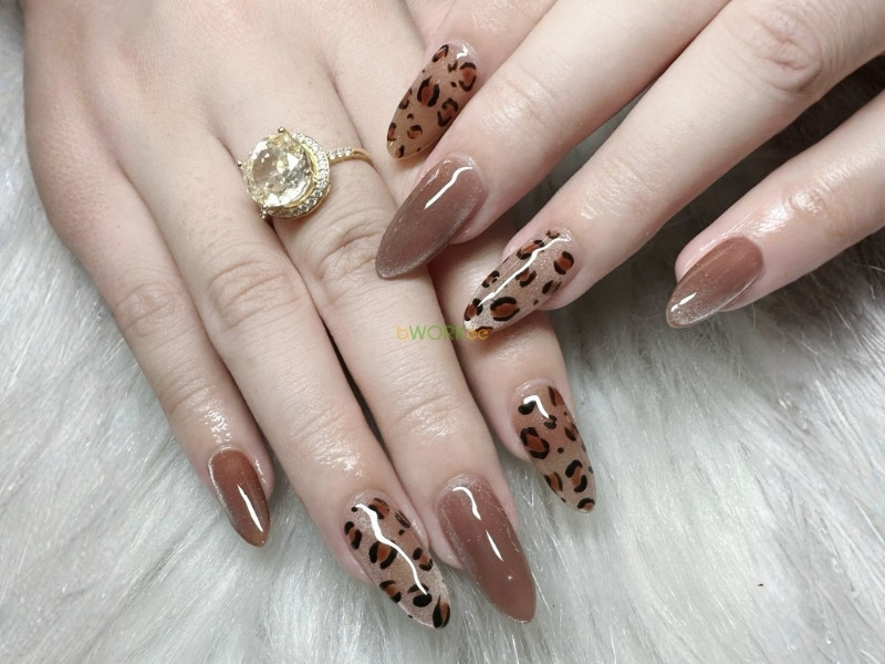 Hướng dẫn đặt lịch l&agrave;m nail tại gia nhanh ch&oacute;ng