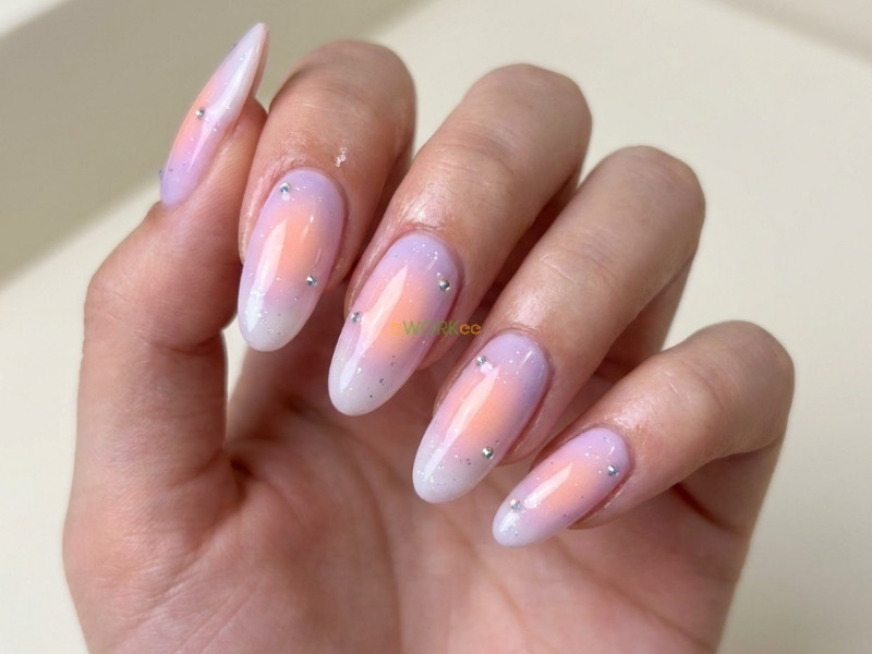 1. M&oacute;ng Nail - Beauty