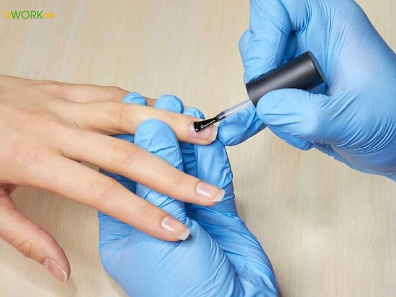 Tìm kiếm sự trợ giúp y tế nếu cần thiết