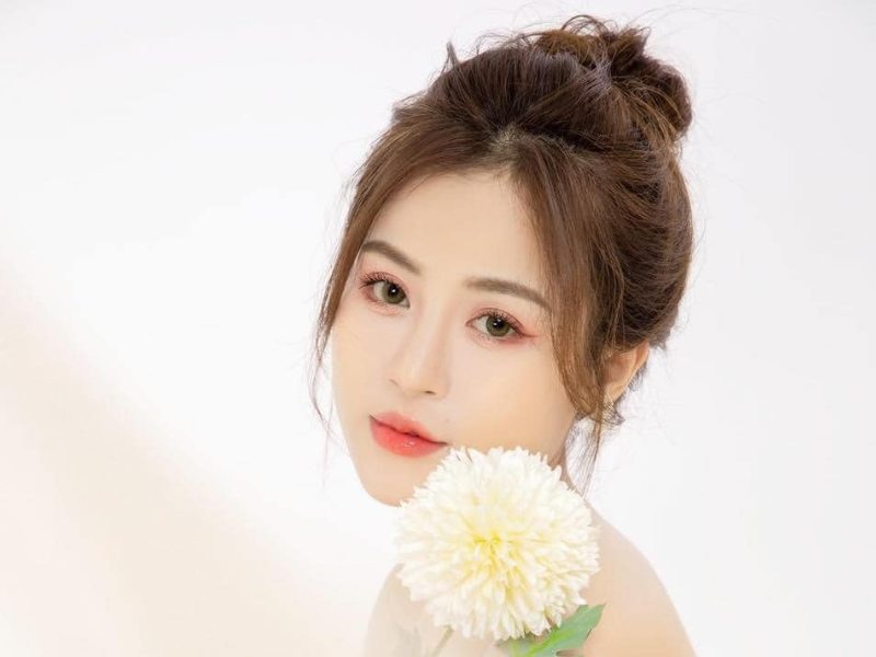 Mèo Makeup