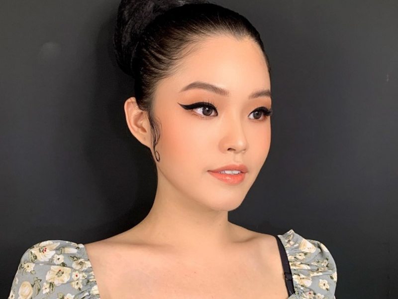 Phương Bé Make Up