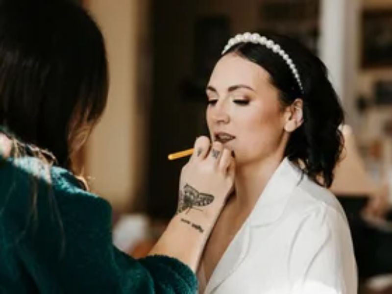 JolieT Makeup & Studio
