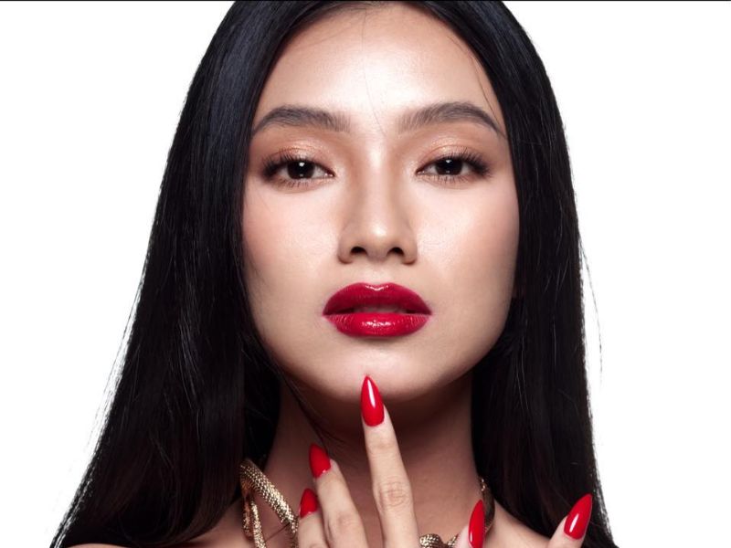 MyMy Makeup Academy & Studio