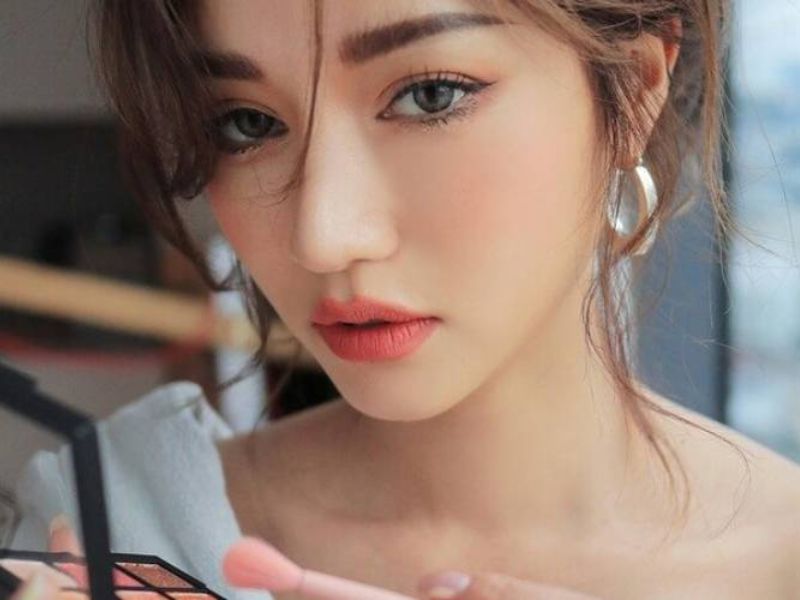 CHEN - Makeup Store