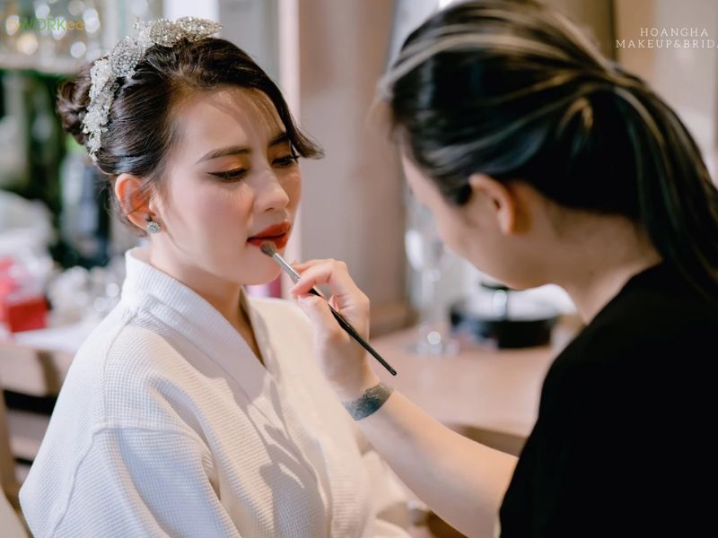 Hoàng Hà MakeUp & Bridal