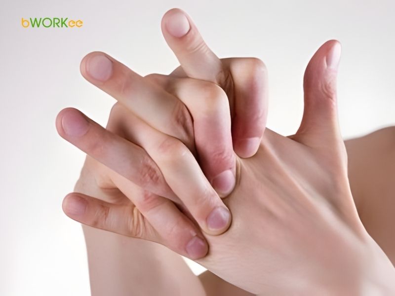 B&agrave;i tập xoa b&oacute;p, massage v&agrave; đan ng&oacute;n tay