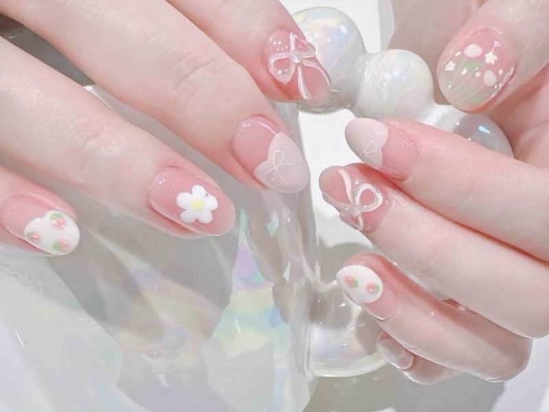 Hướng dẫn đặt lịch làm nail tại gia quận Bình Tân nhanh chóng