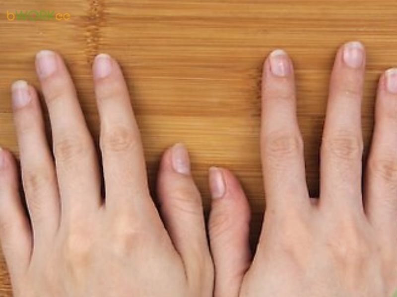 Móng còn dầu, bụi bẩn (không vệ sinh trước khi sơn)