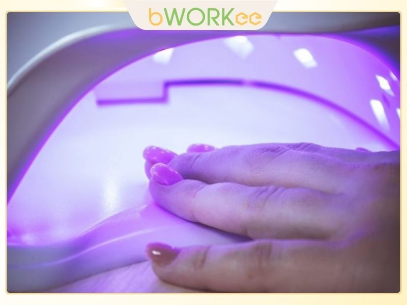 Sơn Gel Có Tự Khô Được Không?