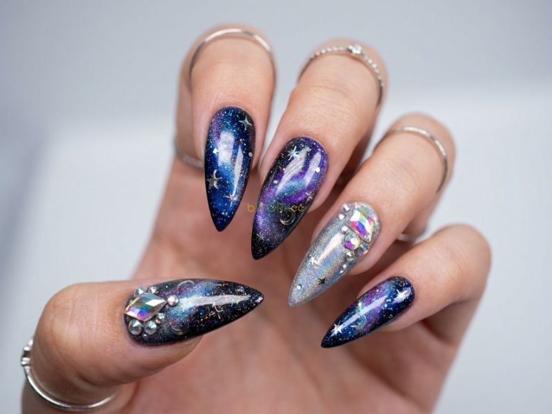 Mia Nail G&ograve; Vấp